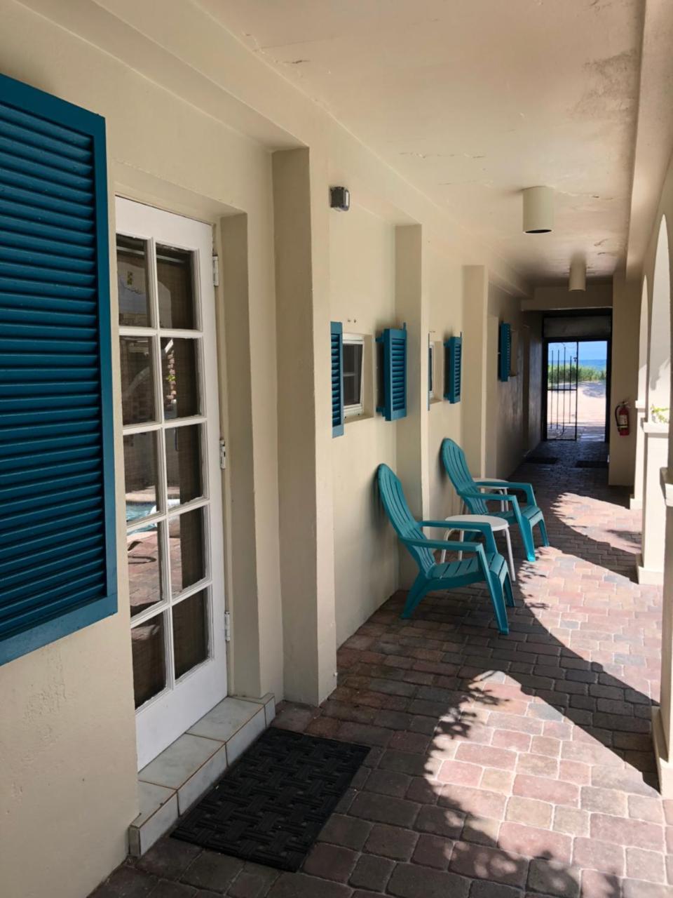 Courtyard Villa Hotel Lauderdale-by-the-Sea Bagian luar foto
